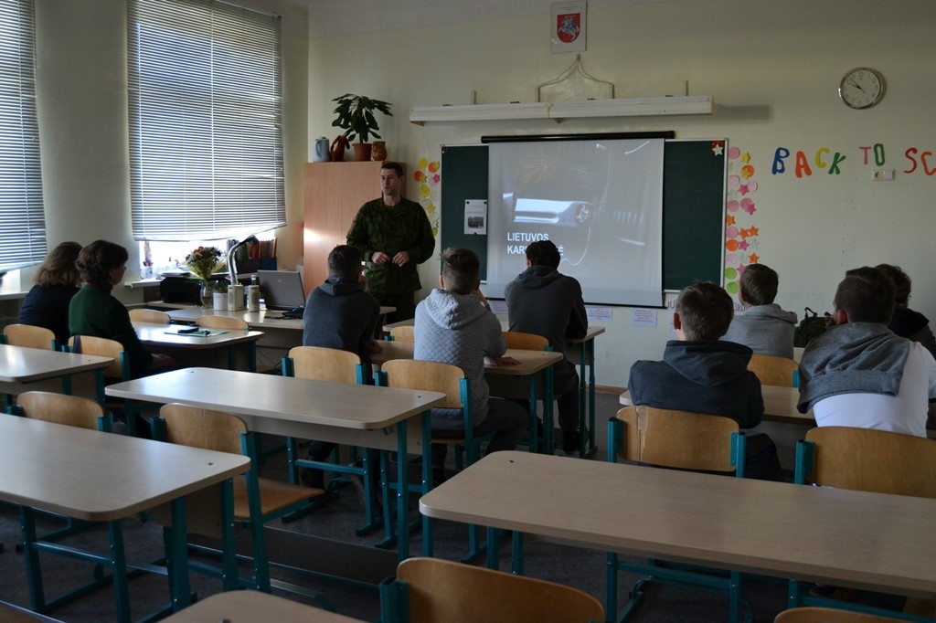 NETRADICINIO UGDYMO DIENA ,,KĄ ŽINAI APIE LIETUVOS KARIUOMENĘ?“