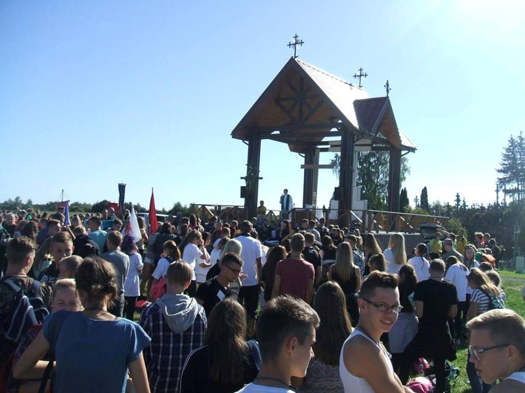 PILIGRIMINIO ŽYGIO „KRYŽIŲ KALNAS – ŠILUVA” AKIMIRKOS
